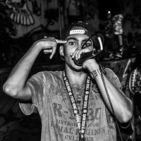 lPedroOliveira's profile picture. PHO | PAPA-LÉGUA FLOW | ZONA SUL | JMK | ARTISTA SOLO | CANTOR-COMPOSITOR | https://t.co/KRpOKVSLel | Instagram : papalegua_flow | FÉ EM DEUS |