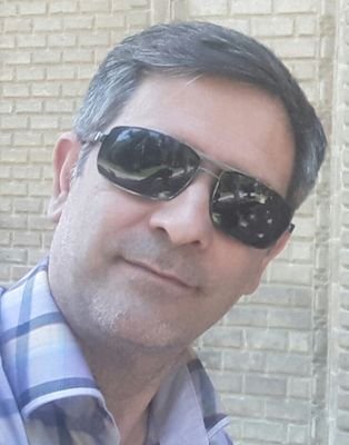 hajiabady_reza's profile picture. ‏‏‏‏‏‏writer-journalist-publisher
رضا حاجی‌آبادی/‏‏ناشر؛ نویسنده و روزنامه‌نگار/
‏‏انسان‌ها سرزمینی حاصلخیز هستند. برای ‎‎#آبادی آنها چند بذر محبت و نیکی کافیست