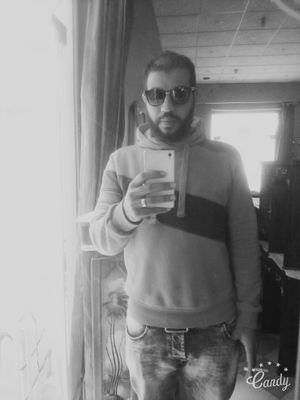 1JA9CgRa8Vg2aJM's profile picture. ‏بحر