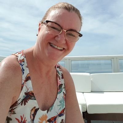 terezactcastro's profile picture. ♫.Há um menino,há um moleque,morando dentro do meu coração, toda vez q o adulto balança ele vem pra me dar a mão! (Nascimento/Brant)♫