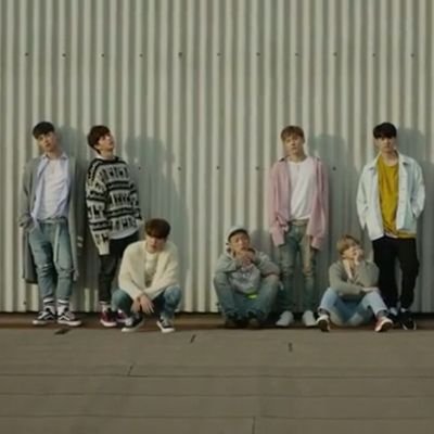 _kimcheeseu's profile picture. YG and his delayed period i mean delayed calendar