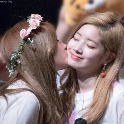 サナ💖ダヒョン (@TWICEouentai) / Twitter