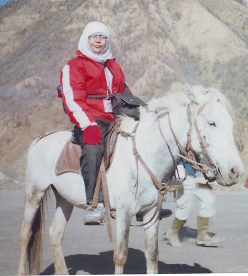 Lismaulina's profile picture. I love making friends, learning foreign languages, reading and writing, also sports