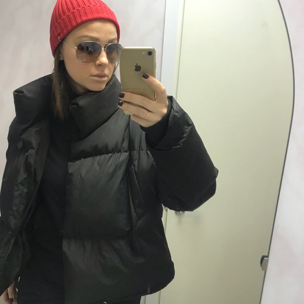 juliakosto's profile picture. 