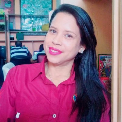 yndirasilva01's profile picture. Hija de Dios | Venezolana | Madre | Periodista | Bolivariana | Responsable de Prensa de la Zona Educativa Bolívar | Facilitadora de la Misión Sucre 👊💛💙❤