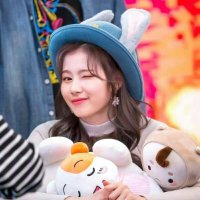 chimoy (@qtchimoypie) 's Twitter Profile