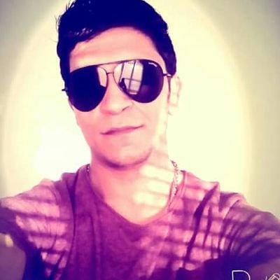 GWmlI51FgiGD0KY's profile picture. Аз съм си аз