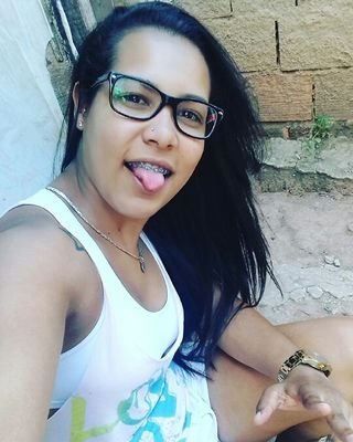 Longe de toda negatividade , sò vibrando amor e paz ✌🍀😉