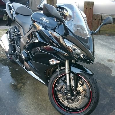 愛車→Ninja250→Ninja1000 18年モデル

神戸から名古屋に単身赴任
からの神戸に戻りました。4月から福岡に転勤←New
休日はバイク三昧です。
中部、関西地方の忍千乗りの方、中部忍千の輪隊員募集中です。
#中部忍千の輪
#Ninja1000
中部忍千の輪隊長
#『バイクおっさん』