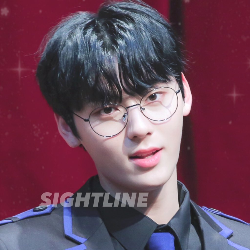 sightline0809's profile picture. #황민현 💕💕💕