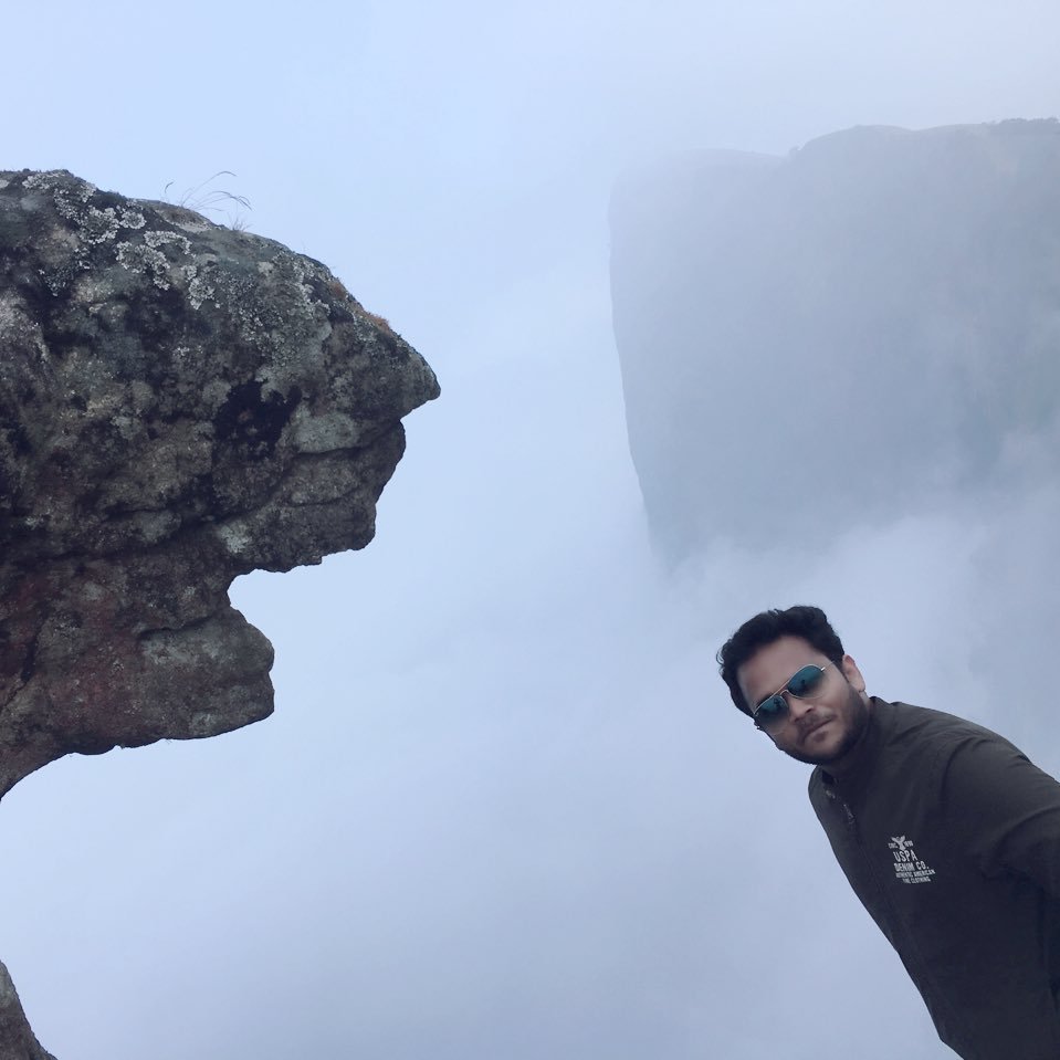 Avid traveller, In love with science, Nolan follower