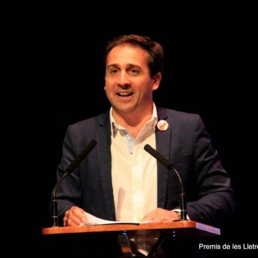 hugomorte's profile picture. Verba volant, scripta manent