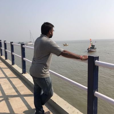 aks_7's profile picture. Biker, Manchester United supporter for life.

*Tweets are my personal opinion, retweets aren't endorsement*