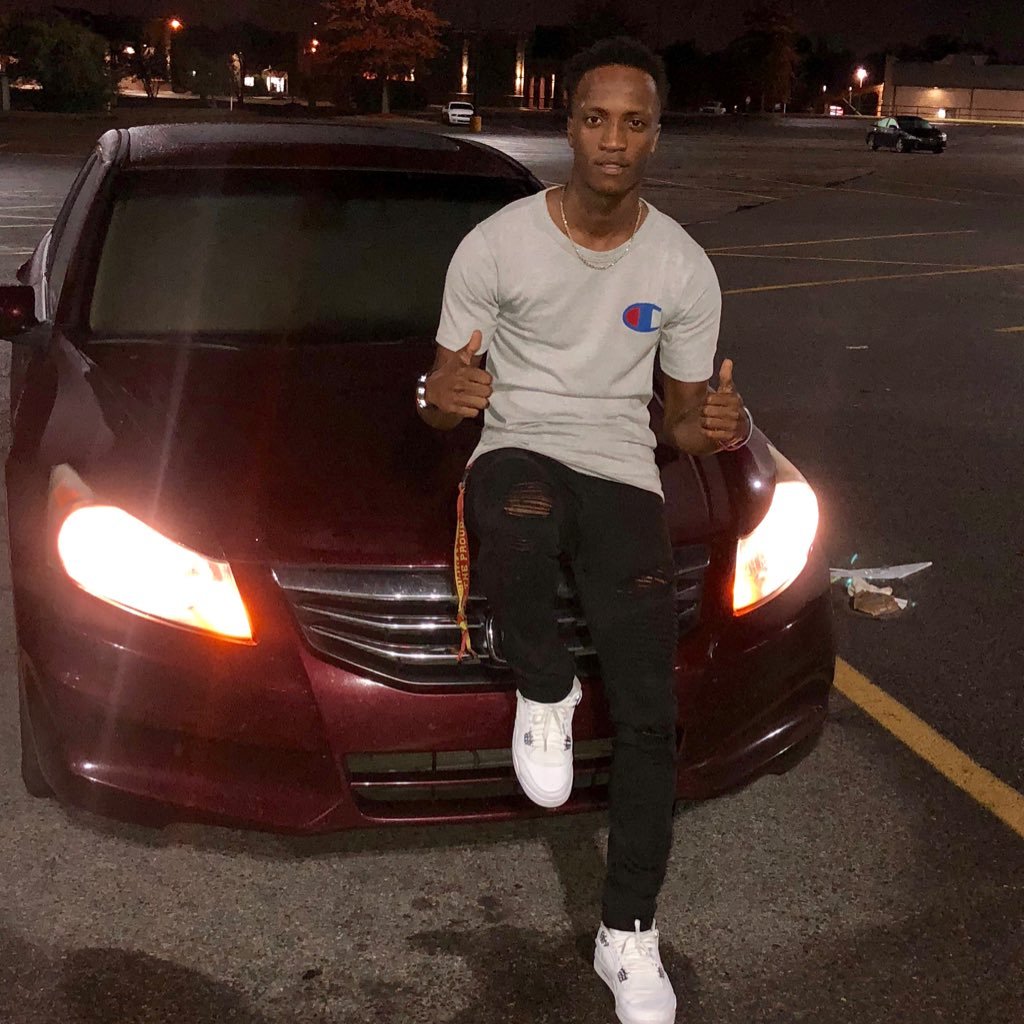 __king_sam__'s profile picture. Anything is possible I don't think limits #UofM 🐯