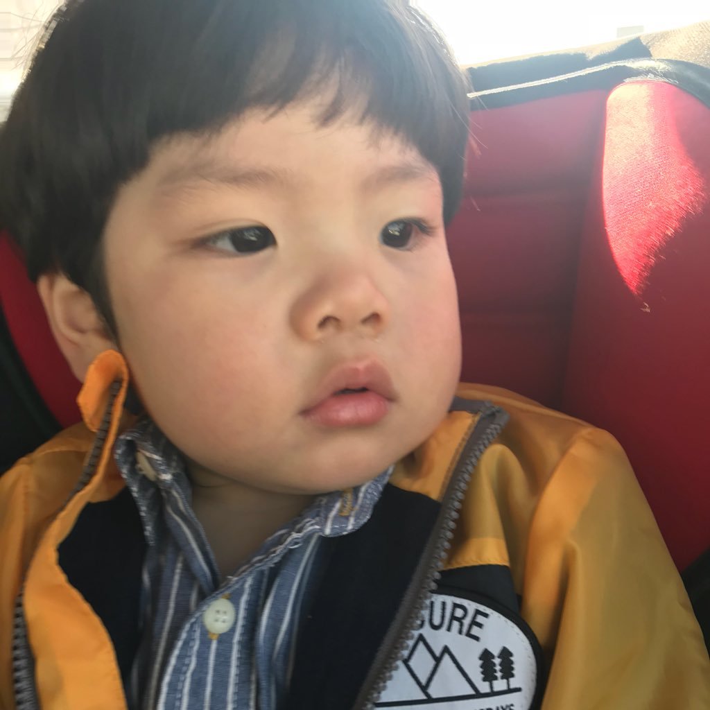 yotikiti's profile picture. 