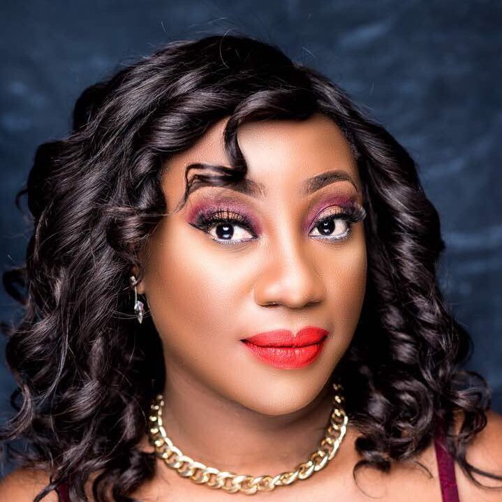 Makeup Artist.Try to have all the fun in the world while i still https://t.co/YmkjroFxdt exciting stuff.check out my ig page @ochonmaartistry n Facebook page is Ochonma