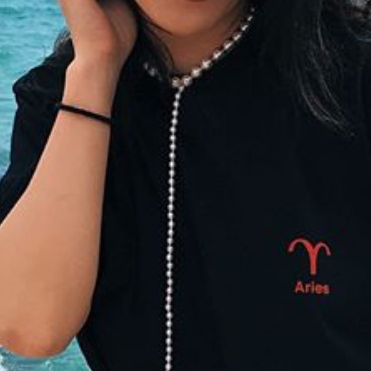 li_b_el's profile picture. 🍀