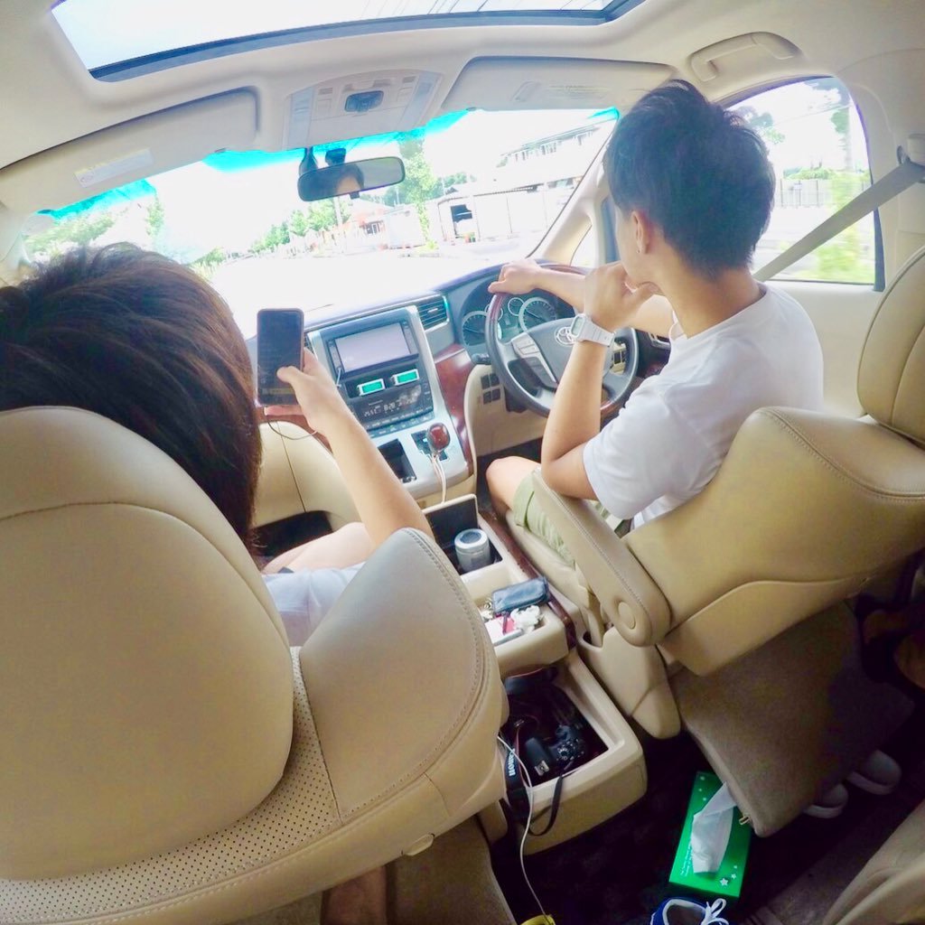 HtM9t1a25h5b67's profile picture. 