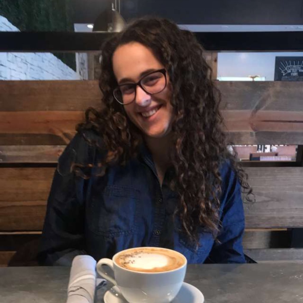 annabellosmello's profile picture. I am the gatekeeper of my own destiny and I will have my glory day in the hot sun