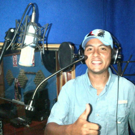 Ingeniero de Telecomunicaciones-Cantante de música llanera y sobre todas las cosas amando mi querida Venezuela!