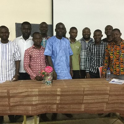 Institut Free Afrik On Twitter Ce Soir A Partir De 19h A La Villa Yiri Suma Le Cycle Praxis Free Afrik Yiri Suma Porte Sur En Quete D Afrique S Le Livre De