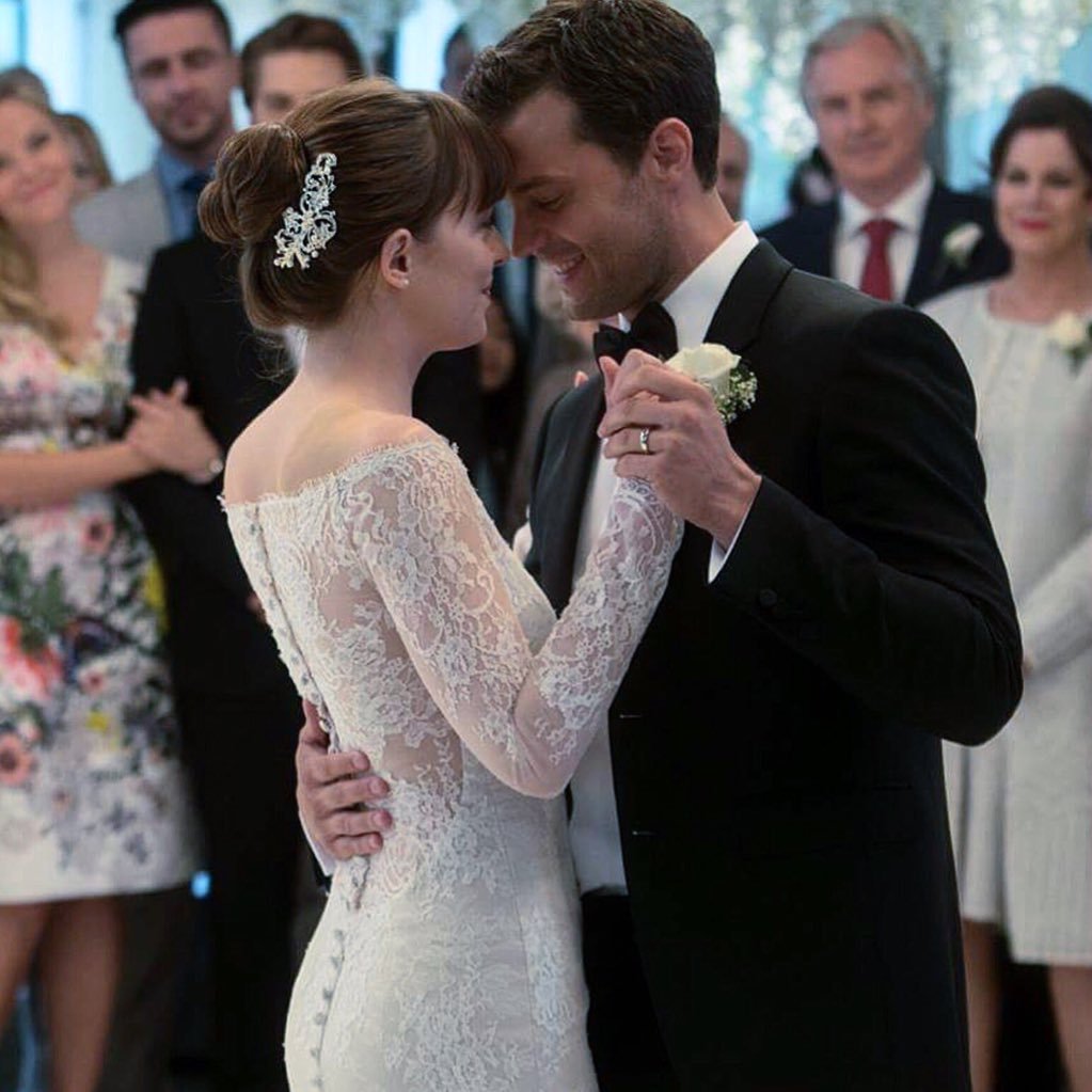 50ShadesRussia's profile picture. fan_fiftyshadestrilogy on Instagram! #FiftyShades #FSOG #AnastasiaSteele #ChristianGrey #DakotaJohnson #JamieDornan #ELJames #AmeliaWarner