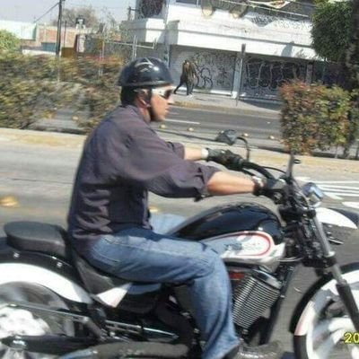 DanielGmezGarz1's profile picture. La vida rain viaje que hay que vivir