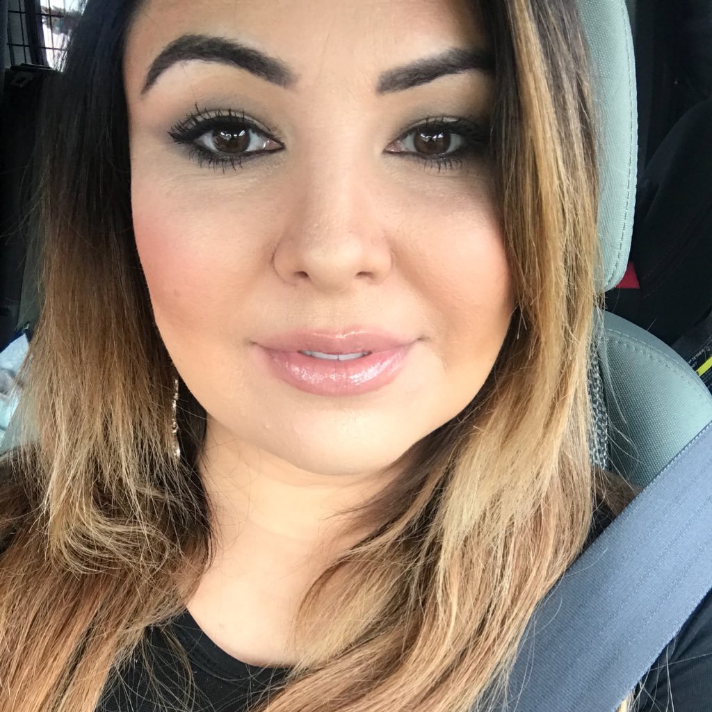 mum_onthe_run's profile picture. A little bit of crazy, a little bit of sass, a little bit of mummy with a great ass...et to your Twitter feed. https://t.co/bXquZYdUJy