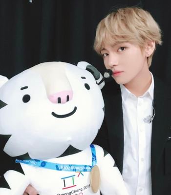 It's a free follow acc. If you want you can follow @jeonss97 @bts_twt