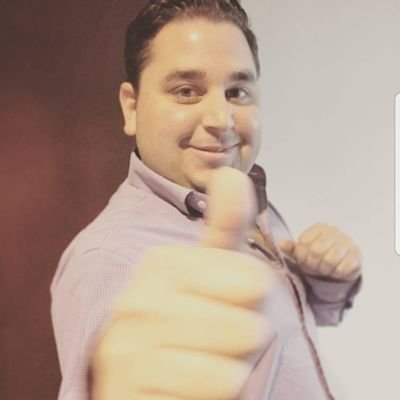 pinogzzc's profile picture. Economista, orgullosamente Rayado.