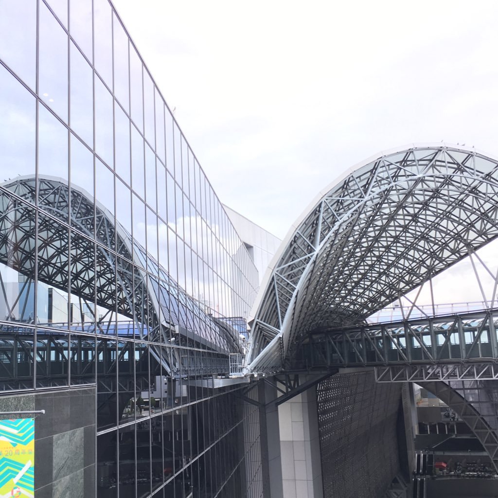 aikmo's profile picture. ちびっこの育児中でなかなかバイクに乗れないライダーです。MVX250F,KLX150l,V100あるけど、ここ数年はKLXばかり乗ってる