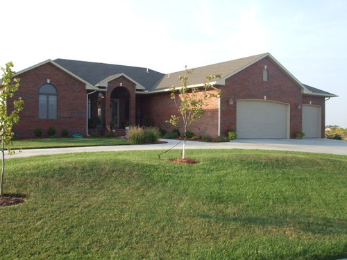 HousesWichita's profile picture. Your Wichita Twitter Real Estate page - new listings updated daily