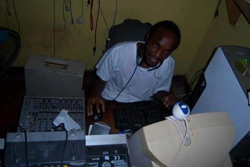 sawbezzle's profile picture. 