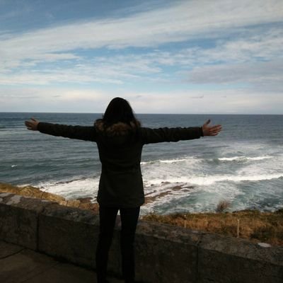 Srta_Trocolo's profile picture. Constructora de petardos, amante de los míos, merengue, Fumándome la vida...