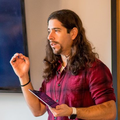 MaorUX's profile picture. Currently researching VR, and Product Manager by day.