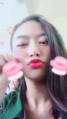 ujuwoo's profile picture. 