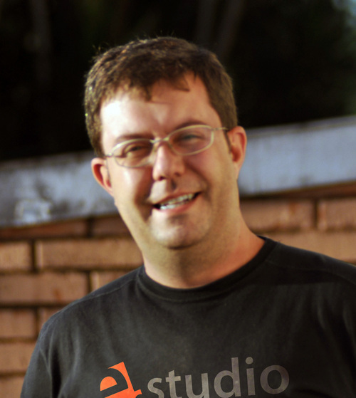 Estúdio do Heitor José - Tchor, fotógrafo, designer, ilustrador, professor da ESAMC Campinas.