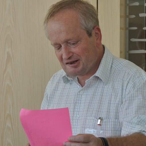 Broeserl's profile picture. Organisationsdesigner, Business Coach, Analoger und Digitaler Change Manager, Cybersoph