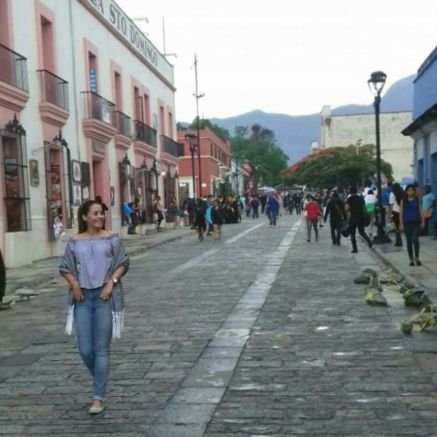 Oaxaqueña de corazón, enamorada de la vida y del Derecho Penal.