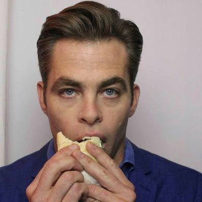 CHRIS PINE IS EXCELLENT              
@0in3