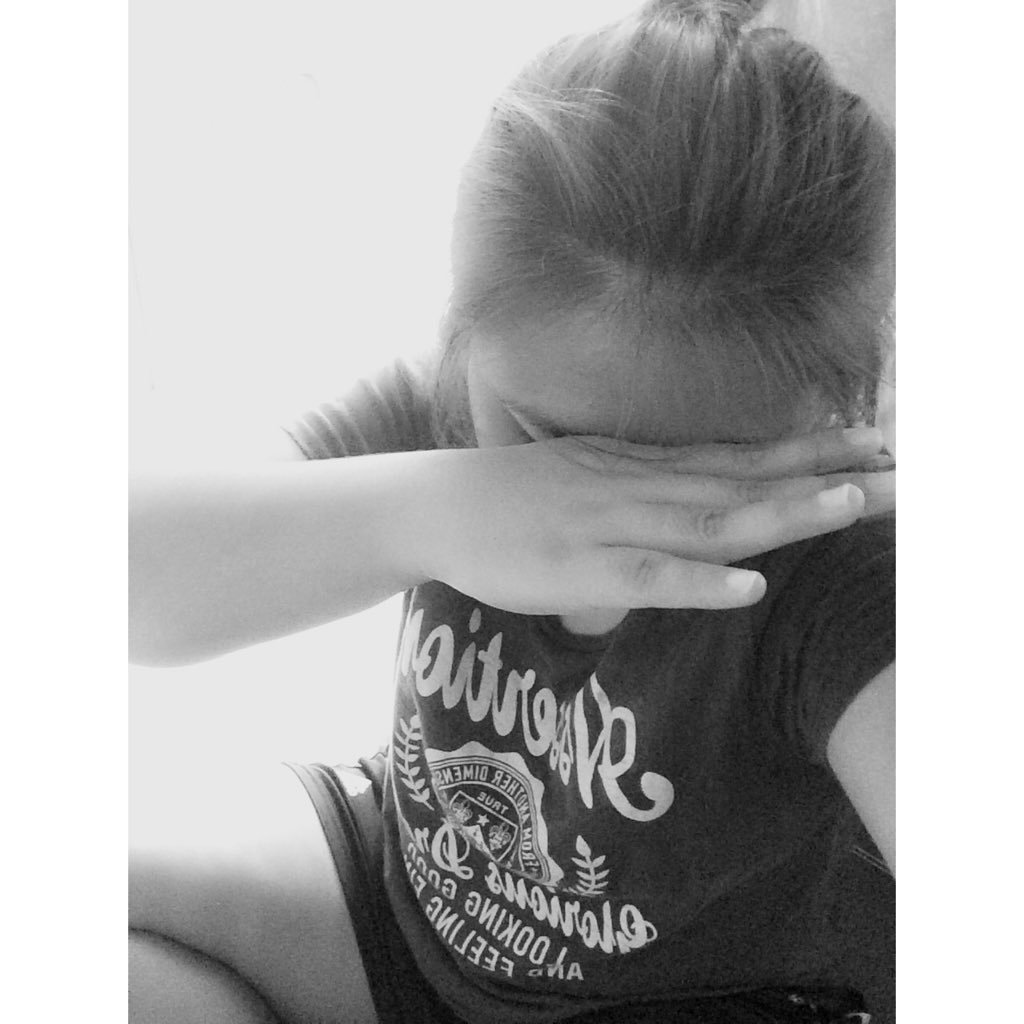 HeizzleV's profile picture. Be sure to taste your words before you spit them out. 🖤