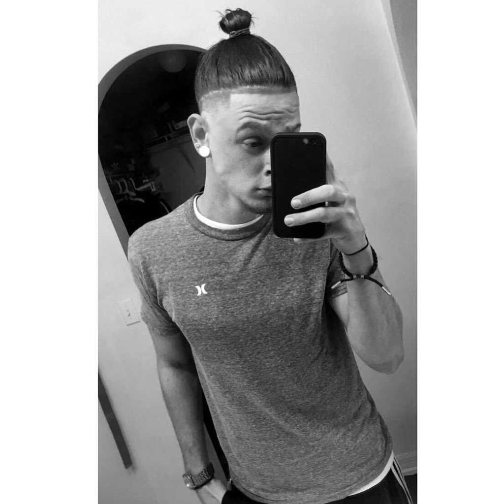 J.A.B 7/19/94-10/8/13 // promoter for @wurldwiidrec/@frozenwurld