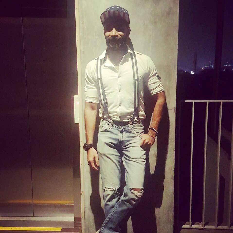 Vicky163's profile picture. 