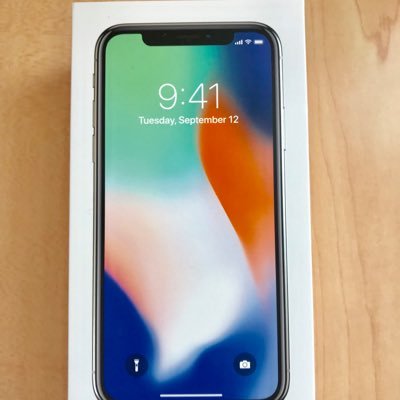 iPhoneXをお売りします。詳しくは固定ツイートなどを参照してください。  気になった方はDMお願いします