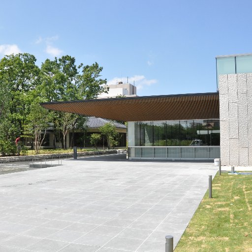 富山県富山市にある県立の文学館、高志の国（こしのくに）文学館📘
映画、漫画、アニメも紹介

■開館時間 9:30-18:00
（観覧受付は17:30まで）
■休館日 火曜日、祝日、祝日の翌日

お問合せは、文学館ＨＰ「お問い合わせ」からお願いいたします。