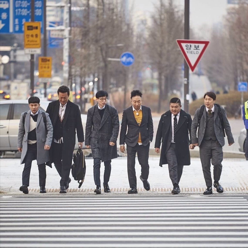 Brings the latest news of Running Man 런닝맨 & Infinity Challenge 무한도전 for the popular south korean variety show! Create 2/15/14. Semi hiatus