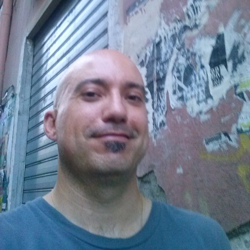 Infographist, Multimedia designer, painter of miniatures and father rookie and Capo en https://t.co/locnTp1A39 @RevistaPlaza