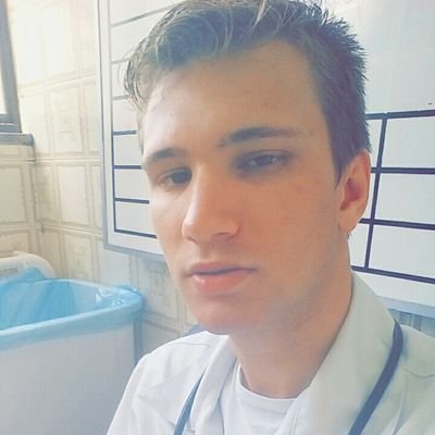 “Não tenho tempo para lembrar de quem me deixou triste. Estou mais preocupado com quem me faz feliz”