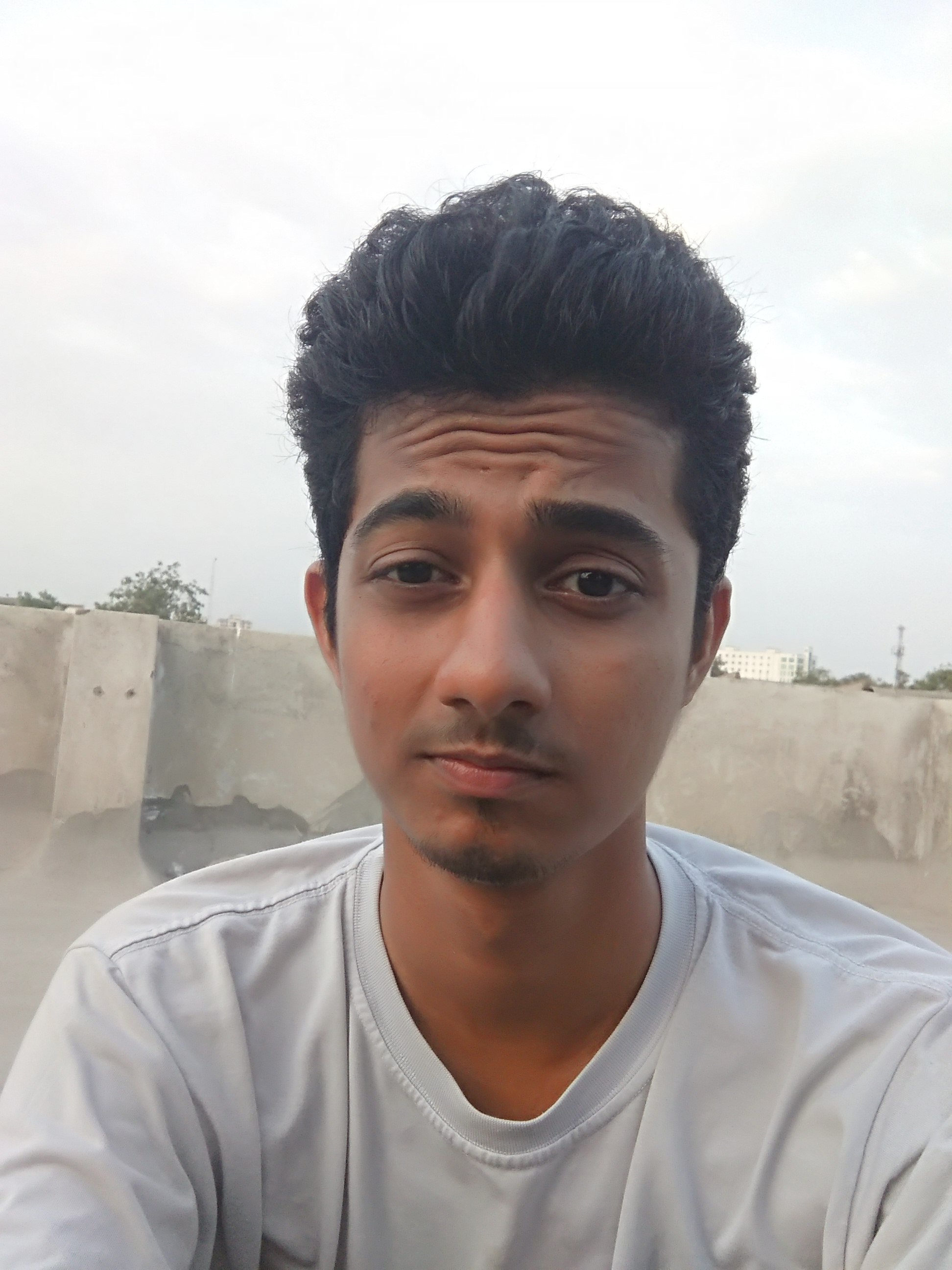 Nairvinit69's profile picture. 