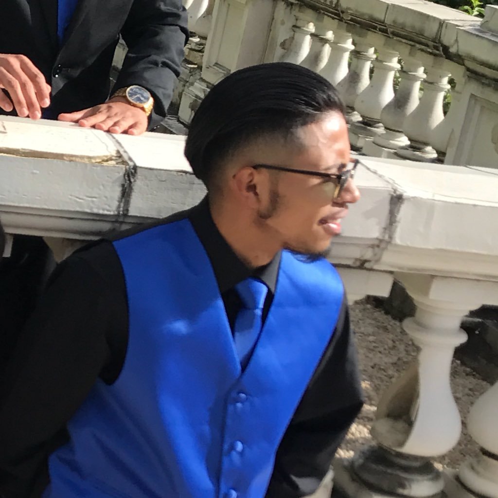 itz_chris_yoo's profile picture. 